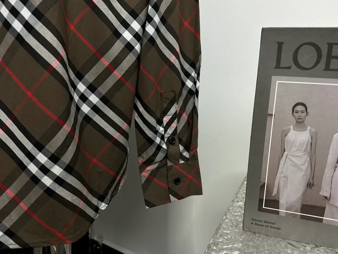 【 1:1】 【Burberry】 24ss New Arrival 100% ， Wear-Resistant 。 ， ， ， 。 Size：S-XL